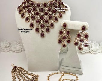 Premium quality elegant Kundan Bridal set comes with unique earrings and tikka/Indian bridal jewelry/ high quality kundan Polki jewelry