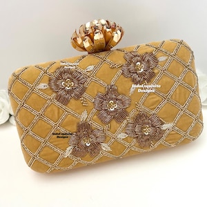 Gorgeous handcrafted embroidered velvet clutch (comes with a string) / Designer Evening clutch/ purse/bag/clutch/bridal clutch