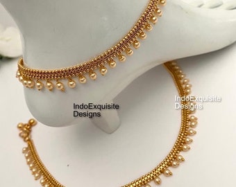 Gold plated anklets comes in a pair/Payal/ Punjabi Jhanjra/Indian bridal payal/golden Payal/Panjeb/Indian anklets/Pearl anklets