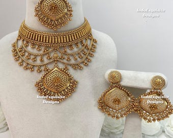 Premium quality trendy Gold plated statement choker set/Indian gold plated jewelry/Traditional Jewelry/Real Gold look necklace set