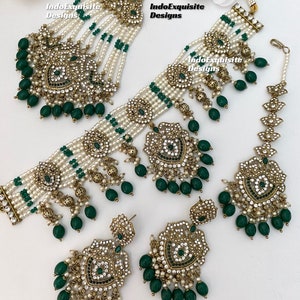 Elegant Antique gold Pakistani  choker Set/Pakistani bridal set with Jhoomer/ Passa/high quality jewelry/Reception/Green color