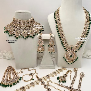 La parure nuptiale verte Kundan de qualité supérieure est livrée avec tous les accessoires/bijoux de mariée indiens/bijoux kundan et polki
