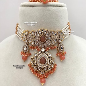 Set di perle kundan di qualità premium/gioielli indiani/set di choker kundan unici/set di gioielli indiani/gioielli da sposa/gajri di corallo