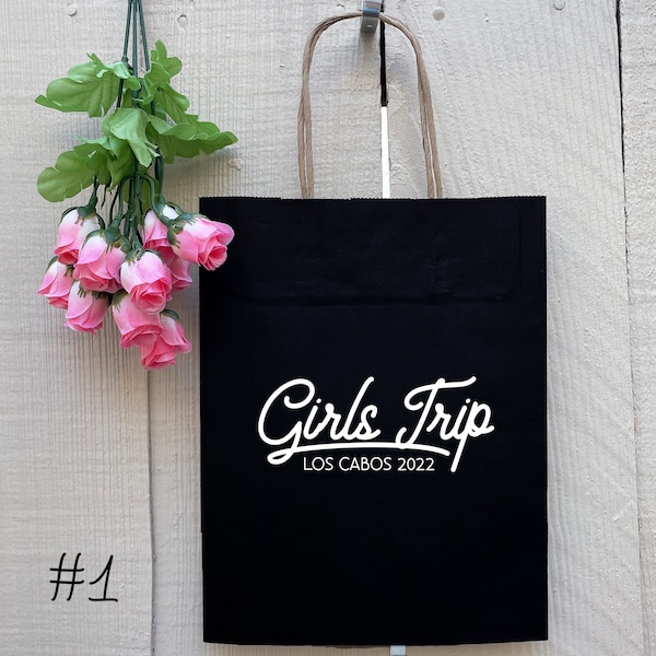 Personalized Gift Bag, Girls Trip Gift Bag, Girls weekend Gift Bag, Bachelorette Party Gift Bag, Bridesmaid Gift, Gift Bag