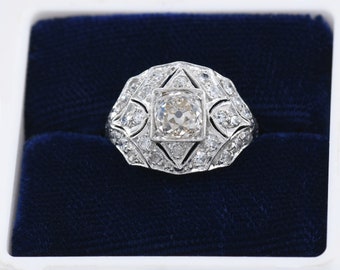 Antique Platinum and Old Mine cut Diamond Ring