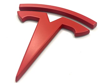 Emblema frontal de metal rojo mate para el Model 3