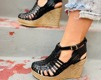 Black Wedges