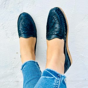 Leather Sandals | Black Huaraches | Comfortable Sandals | Boho fashion | Handmade Sustainable Fashion