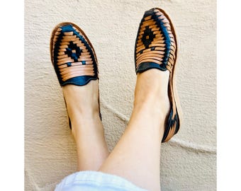 Leather Sandals | Tan & Black Huaraches | Comfortable Sandals | Boho Fashion | Handmade Sustainable Fashion