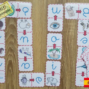 Juego de vocales en español, Juego educativo para aprender las vocales, material de lectoescritura para leer y escribir en español.