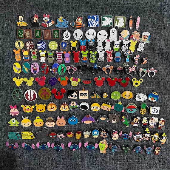 Disney Trading Pins Set Lot of 100 No Doubles Official Pins Random Fast  Shipping