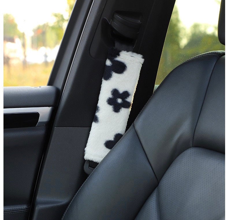 Black fuzzy on sale car seat covers