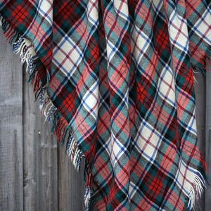 Vintage wool, red and green tartan plaid British heritage, Scottish, blanket, throw, size 180x158cm
