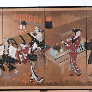Japanese Byobu &quot;Warrior, Geishas & Servants&quot; Hand Painted Mid-20th Century 4-Panel Folding Screen in Very Good + Overall Condition