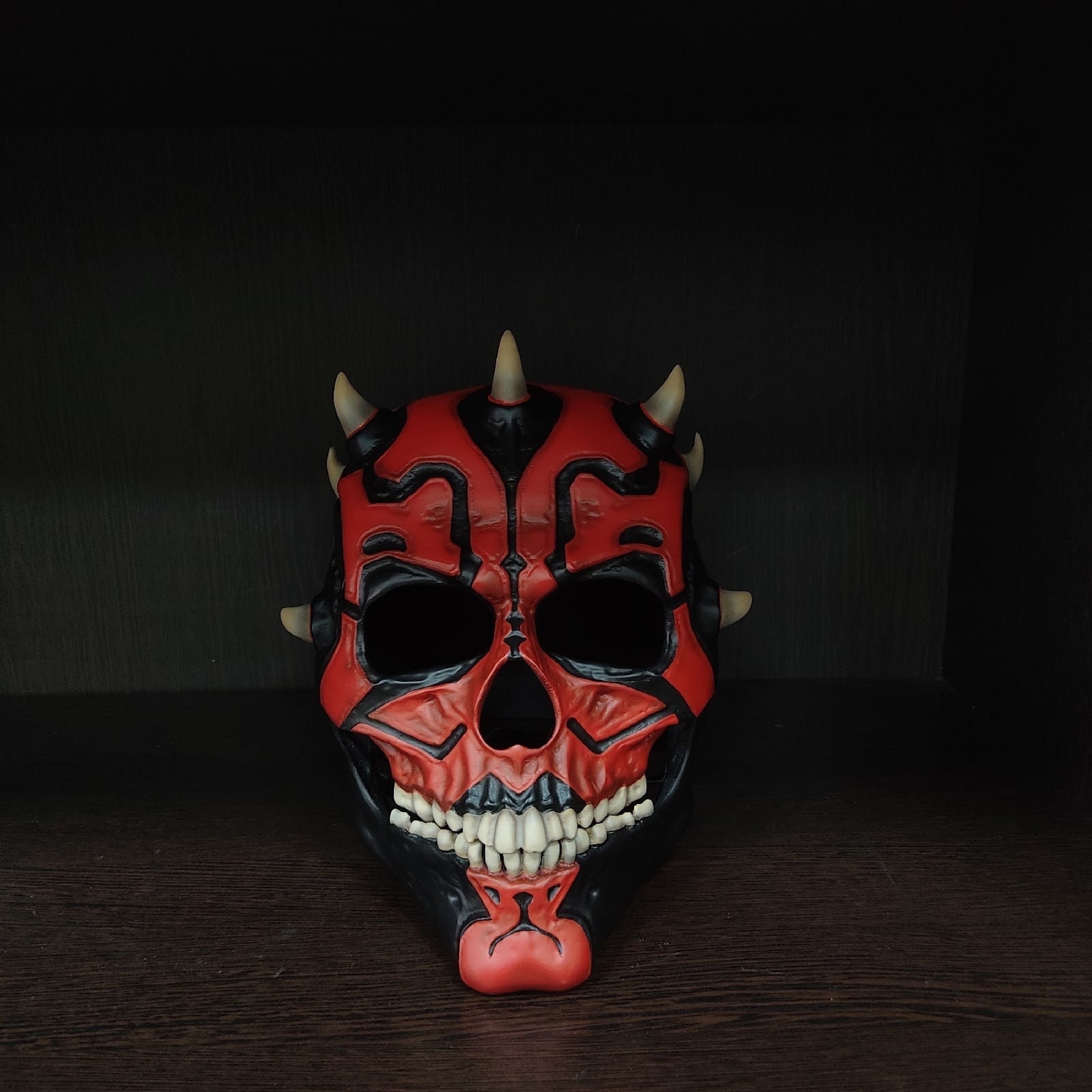 Darth maul hotsell motorcycle helmet