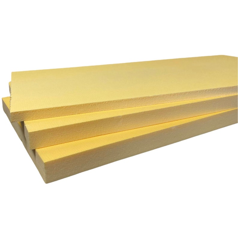 Peut inclure: Trois morceaux d'isolation en mousse jaune empil&eacute;s les uns sur les autres.