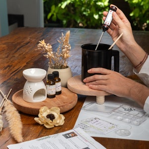 Soy Melts Making Kit with Oil Burner Included - Soy Candle Making Kit – Provide Fun Activities for The Family - Gift Box