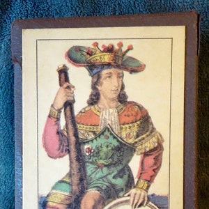 Edizioni del Solleone di Vito Arienti « Tarocchino Lombardo », édition moderne des cartes de tarot Gumpenberg 1835 avec dessins Dellarocca de 1981