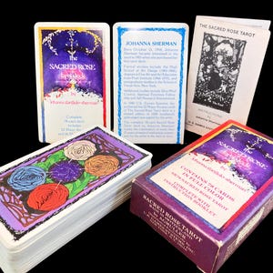 Vintage tarotdeck Sacred Rose Johanna Sherman © US games Systems, in originele doosje, 78 kaarten, plus engelstalig boekje met instructies