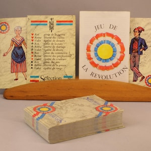 JEU de la REVOLUTION, jeu de 52 cartes à jouer, plus 2 jokers, plus 1 carte avec texte, Réimpression par Carta Mundi, sélection de Readers Digest