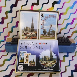 2 hermosas barajas "VIENNA SOUVENIR ROCOCO" - no 2124 - © Piatnik Austria - vintage de alrededor de 1975/1980 - con libreto y folleto - 2 barajas