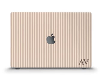 Initials MacBook case Aesthetic brown stripes MacBook Air 13 15 M2 M3 M4 Pro 13 14 16 Custom personalized monogram Simple unique trendy case