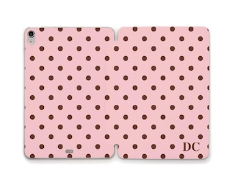 Initials iPad case Custom monogram Aesthetic iPad a16 10th 9th Air 11 13 Pro 12.9 Mini 7 Pink brown polka dot Personalized unique girly case