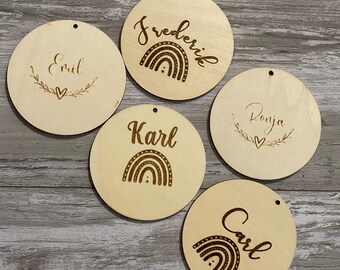 Personalized wooden sign, plaque, and disc, gift for birthdays, Valentine's Day, anniversaries, and weddings.