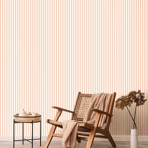 Carta da parati con strisce fuzz di Giulia Peach