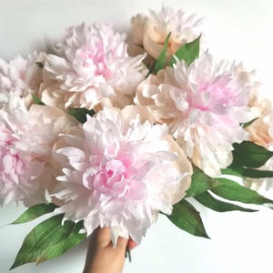 Handgemachte Pfingstrosen aus Krepppapier, Realistische Blumen für die Inneneinrichtung, Bunte Blumen für die Vase, Geschenk für Sie, Hochzeitsdekoration