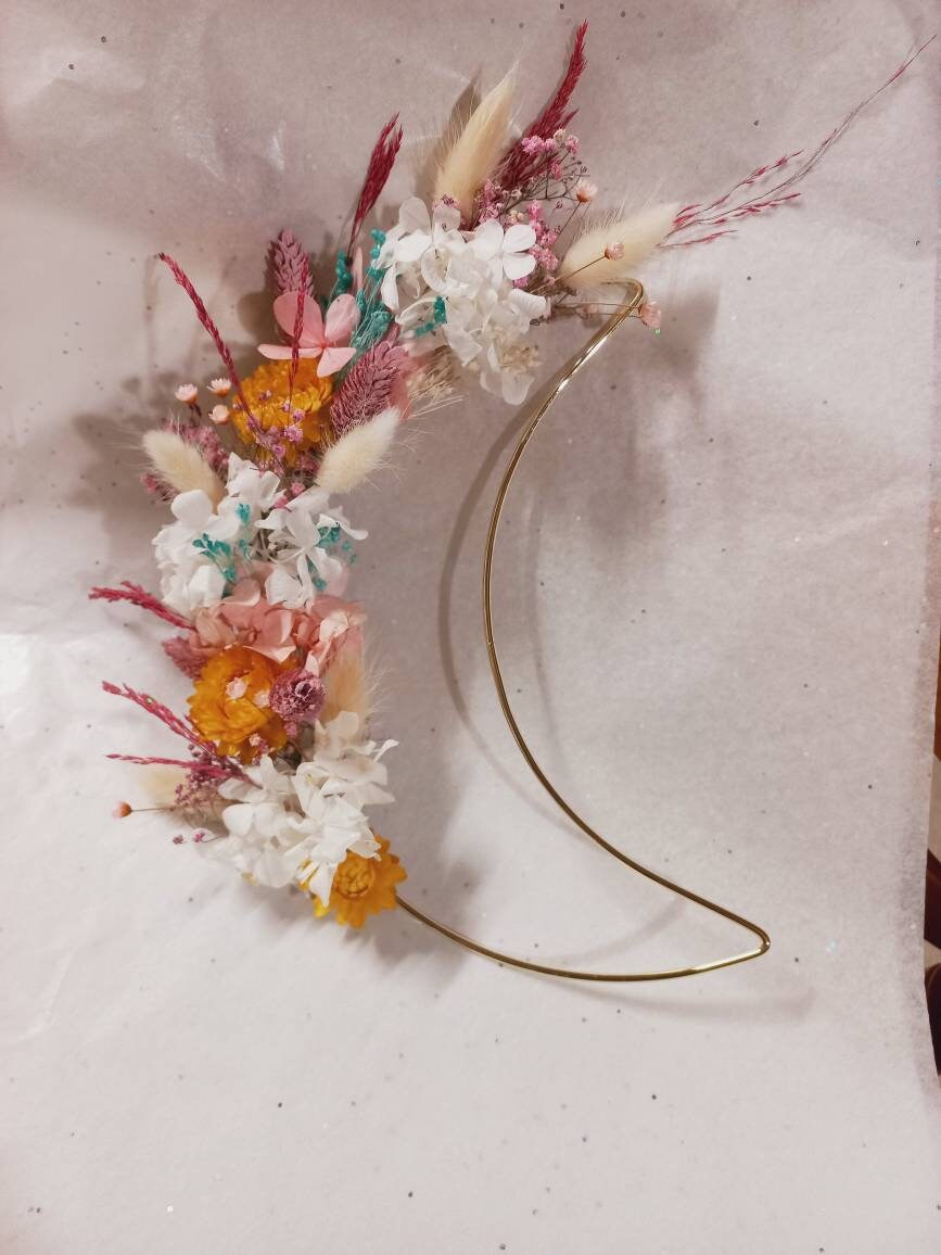 Jolie Lune en Fleurs Séchées à Offrir ou S'offrir.