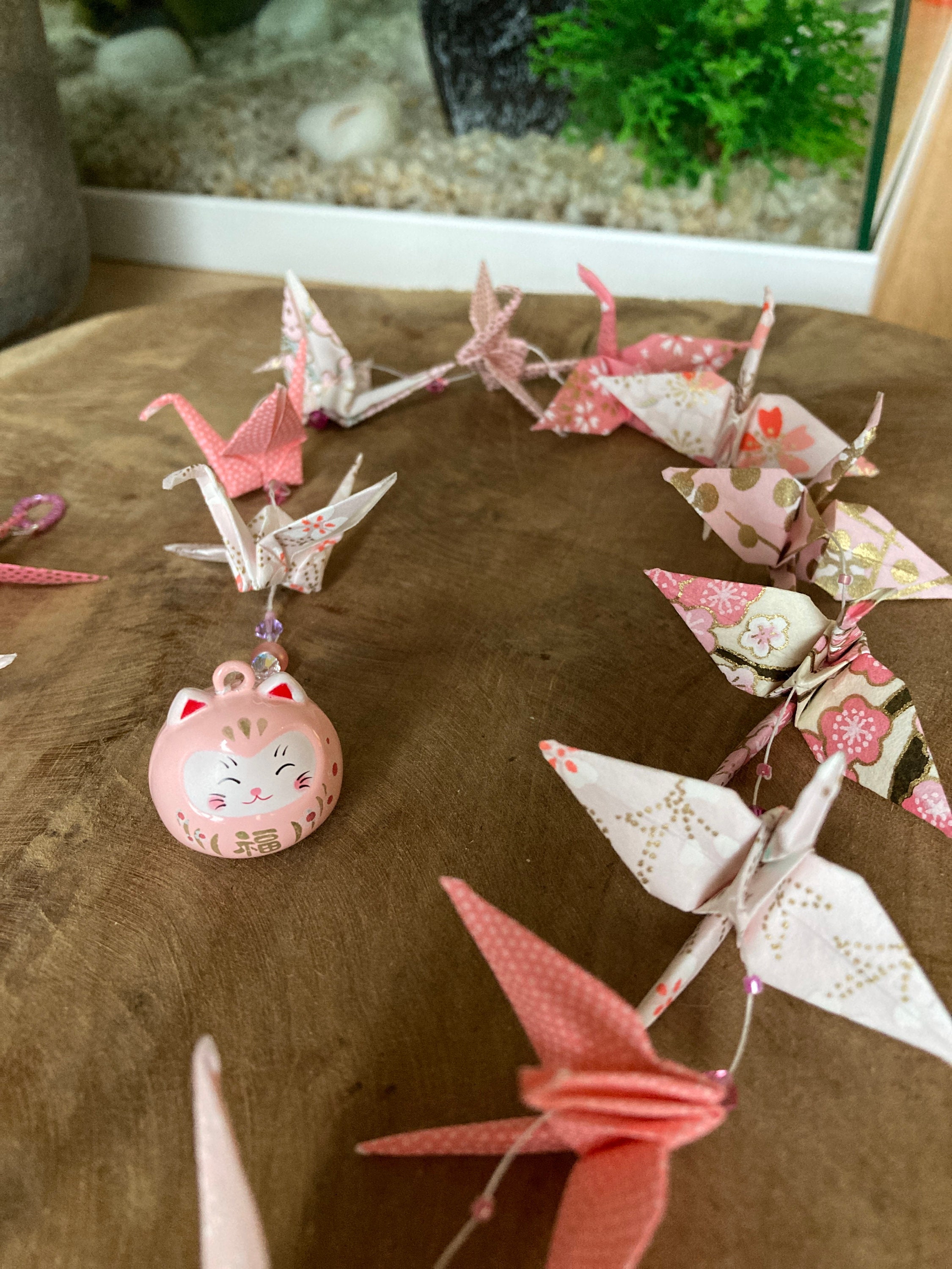 Guirlande 16 Grues Origami en Papier Grelot Daruma Chat Pour Décoration