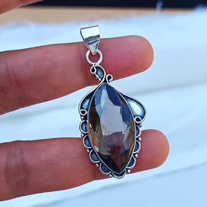 Pendentif en quartz fumé en forme de poire fait main : bijoux en argent sterling