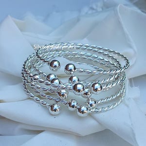 Braccialetti in argento sterling fatti a mano: set spesso impilabile Boho delle Indie Occidentali