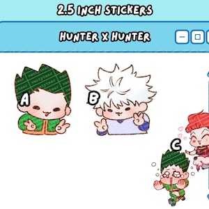 Op de afbeelding: Een set van drie stickers van 6,35 cm met personages uit "Hunter x Hunter". De stickers tonen figuren in cartoonstijl met opvallende kapsels en outfits. De tekst "HUNTER X HUNTER" is boven de stickers te zien.