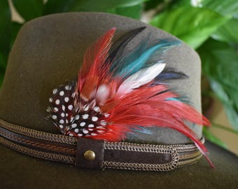 Chapeau bavarois marron avec plume - La magie du déguisement - fête de
