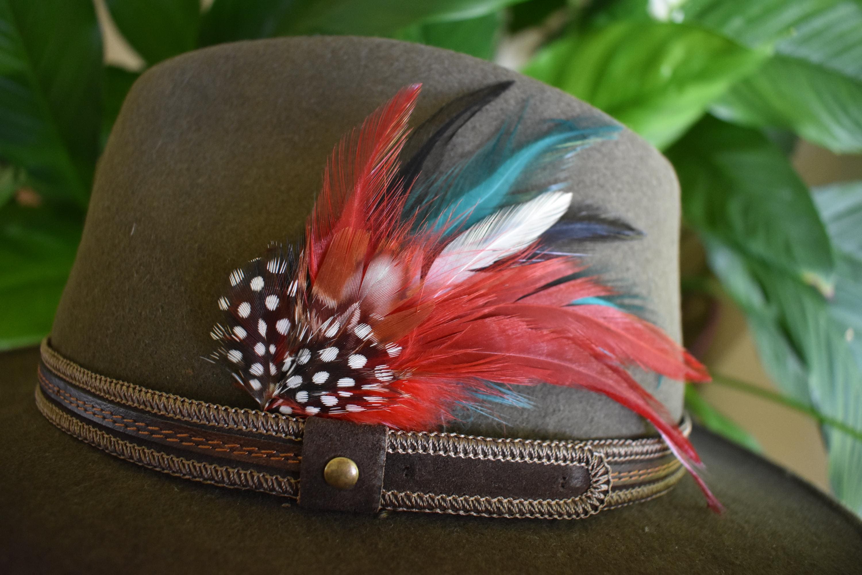 Piume per cappelli fatte a mano: accessorio per cappello da cowboy in stile western - Italia