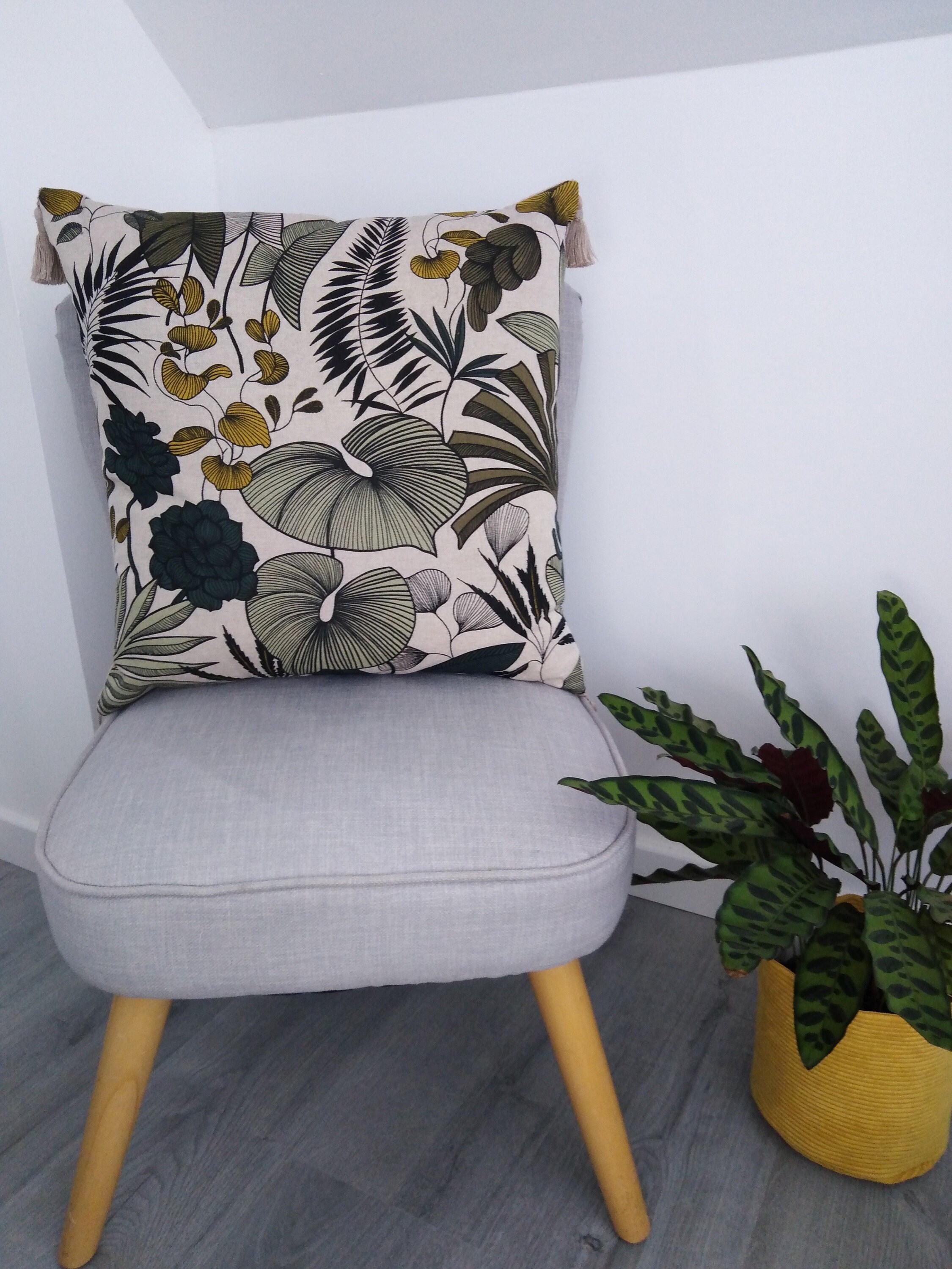 Coussin 50x50, Motif Jungle, Vert, Jaune, Pompons, Fermeture Invisible