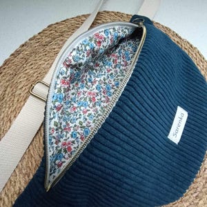 Sac banane velours côtelé  bleu marine,fabrication française,cadeau noël, sac banane femme fleuri,sac tendance,fait main,