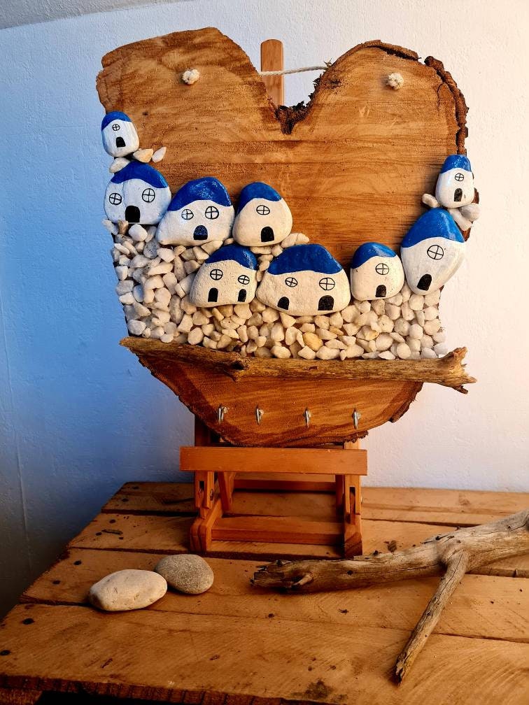 Accroche Clé/Porte Mural Galets Peints à La Main sur Bois Village