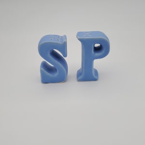 Collectable Baby Blue Vintage Ceramic Salt And Pepper Shaker Set Antique Aesthetic Striking Old