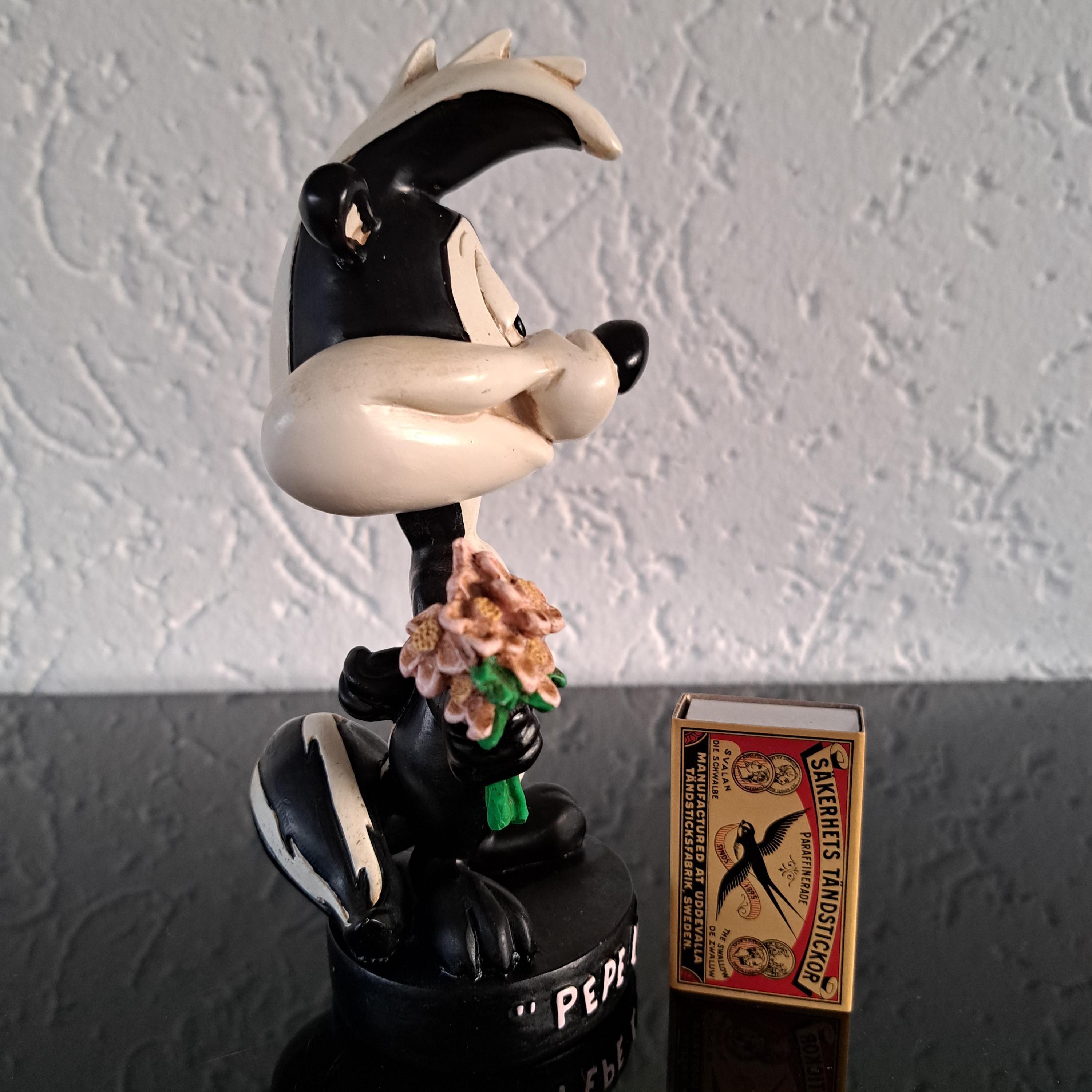 Figurine Pepe Le Putois (Looney Tunes) - Collection Atlas - Environ 11-14 Cm - Neuf Sous Blister (2003)