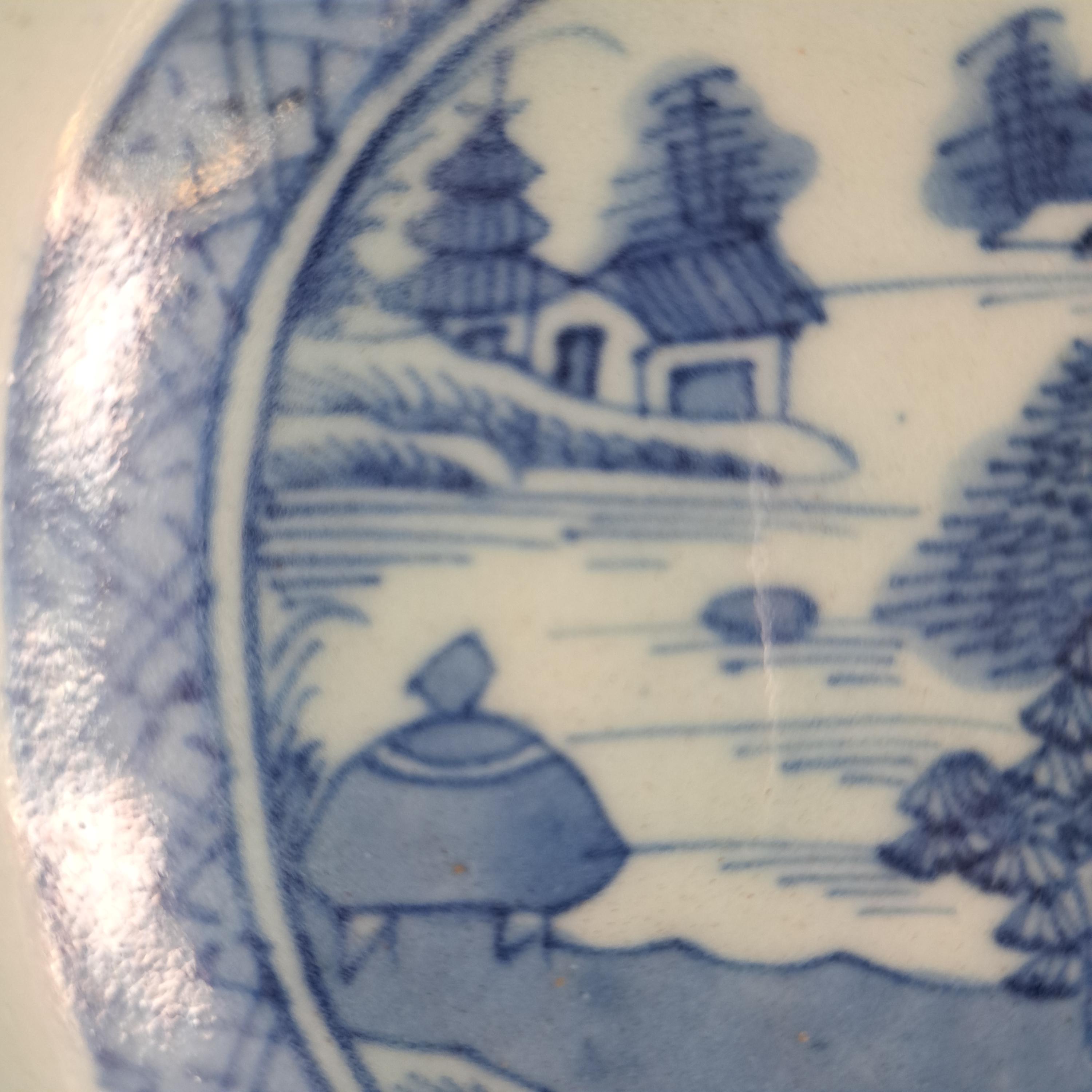 中国の骨董品、18世紀乾隆帝の青白磁の釉下彩大皿（1736-1795） - Etsy