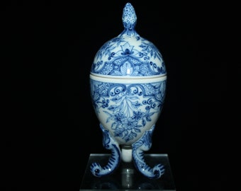 Royal Tichelaar Makkum delft blue beautiful egg-shaped lidded jar