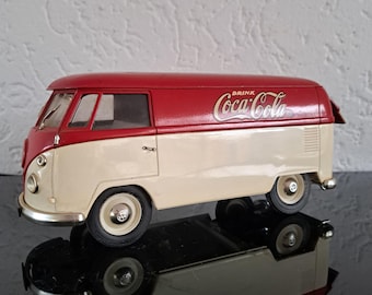 Furgoneta Volkswagen T1 Vintage 1966 Solido Coca-Cola escala 1/19