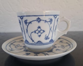 Wilhelm Jaeger/Jäger Eisenberg original Blau Saks tea cup and saucer