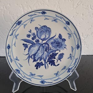 De Porceleyne Fles (Royal Delft) Delft blue wall plate tulip decor (1970)