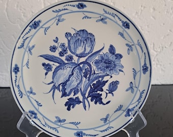 De Porceleyne Fles (Royal Delft) Placa de pared azul de Delft con decoración de tulipanes (1970)