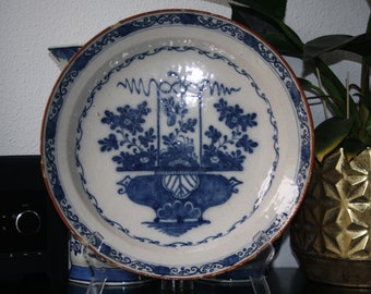 A large antique 18th century Delft blue delftware dish by De Porceleyne Byl