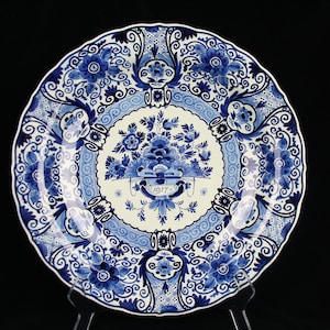 Antique Royal Delft large Delft blue charger (1917)